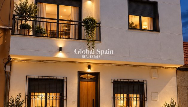 HOUSE - Resale - PILAR DE LA HORADADA -
                Costa Blanca