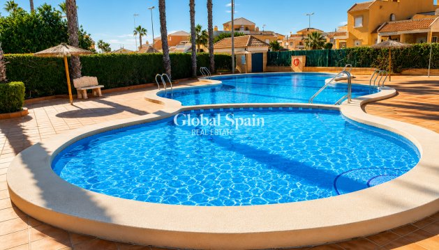 HOUSE - Resale - ROJALES -
                Inland