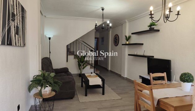 HOUSE - Resale - SAN PEDRO DEL PINATAR -
                Villananitos