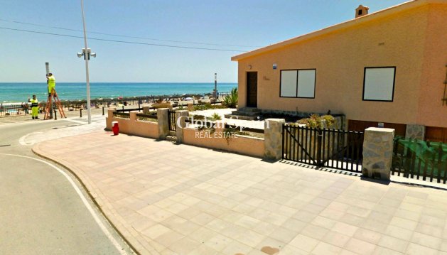 HOUSE - Resale - TORREVIEJA -
                La Mata