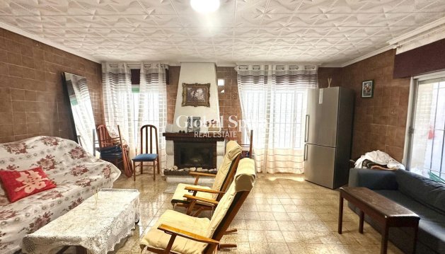 HOUSE - Resale - TORREVIEJA -
                Playa del Cura
