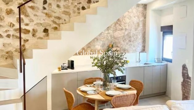 HUIS - Wederverkoop - ALTEA -
                ALTEA