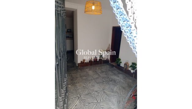 HUIS - Wederverkoop - CALLOSA D'EN SARRIÀ -
                Callosa De Ensarrià