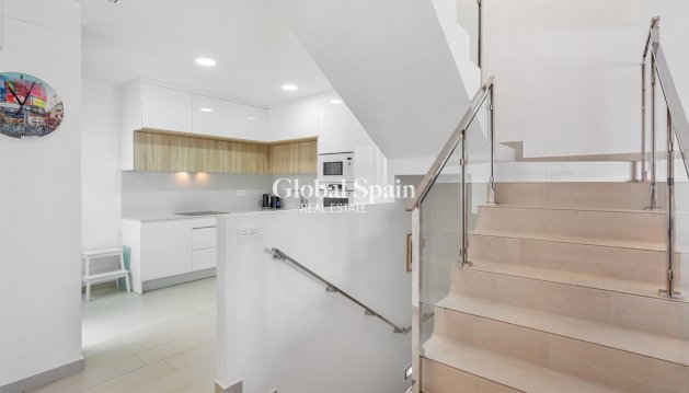 HUIS - Wederverkoop - CIUDAD QUESADA -
                Costa Blanca South