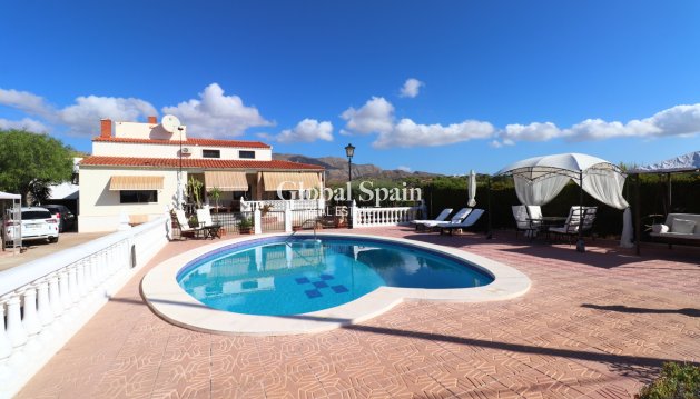 HUIS - Wederverkoop - CREVILLENTE -
                Crevillente - Country