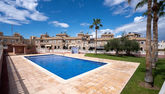 HUIS - Wederverkoop - GRAN ALACANT -
                Costa Blanca
