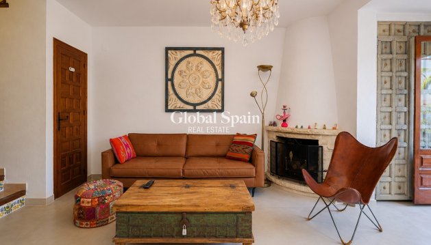 HUIS - Wederverkoop - L'ALBIR -
                center