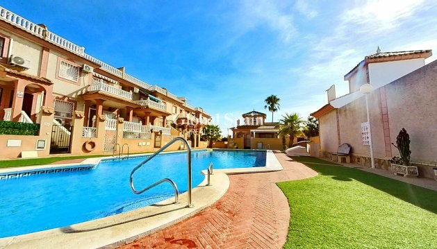 Huis - Wederverkoop - ORIHUELA COSTA -
                Playa Flamenca