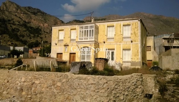 HUIS - Wederverkoop - ORIHUELA -
                Inland