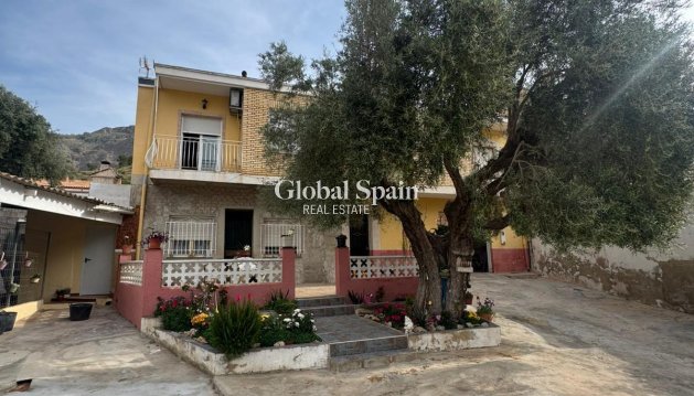 HUIS - Wederverkoop - ORIHUELA -
                Orihuela Ciudad