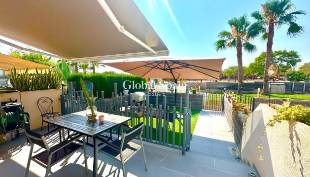 HUIS - Wederverkoop - TORREVIEJA -
                Aguas Nuevas