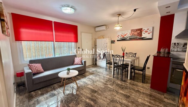HUIS - Wederverkoop - TORREVIEJA -
                Carrefour