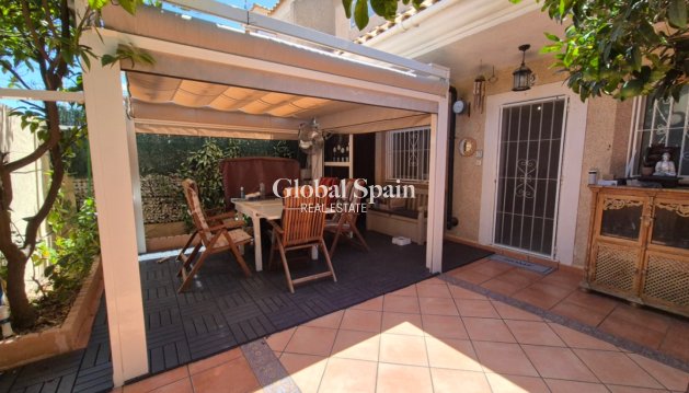 HUIS - Wederverkoop -
                TORREVIEJA - CJ-19274