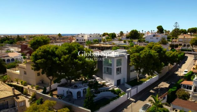 HUIS - Wederverkoop - TORREVIEJA -
                Costa Blanca