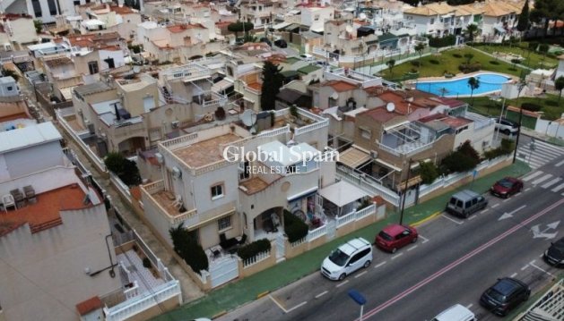 HUIS - Wederverkoop - TORREVIEJA -
                Costa Blanca