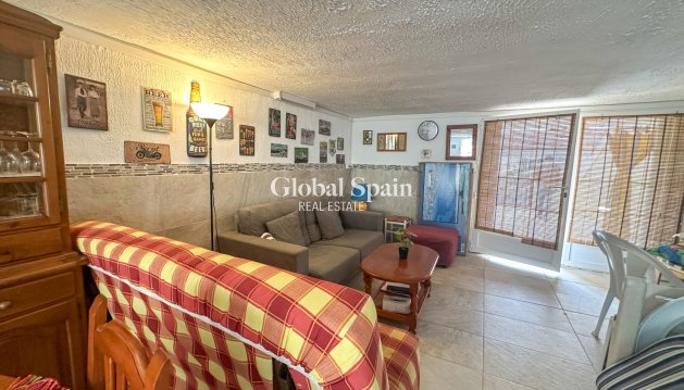 HUIS - Wederverkoop - TORREVIEJA -
                Costa Blanca