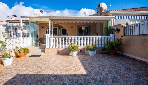 HUIS - Wederverkoop -
                TORREVIEJA - K2425