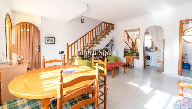 HUIS - Wederverkoop - TORREVIEJA -
                Playa del Cura