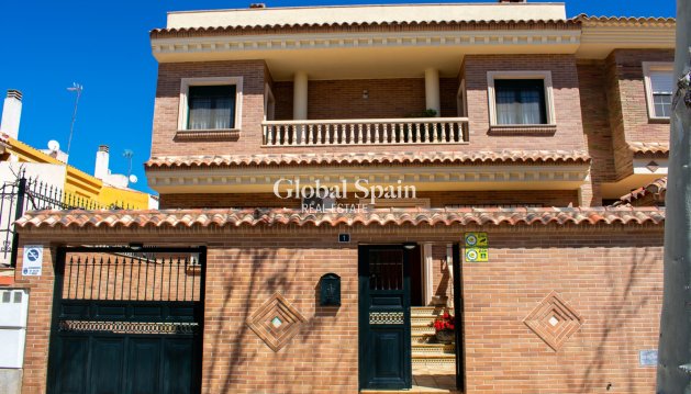 Independent villa - Resale -
                Albacete - SIS-57877