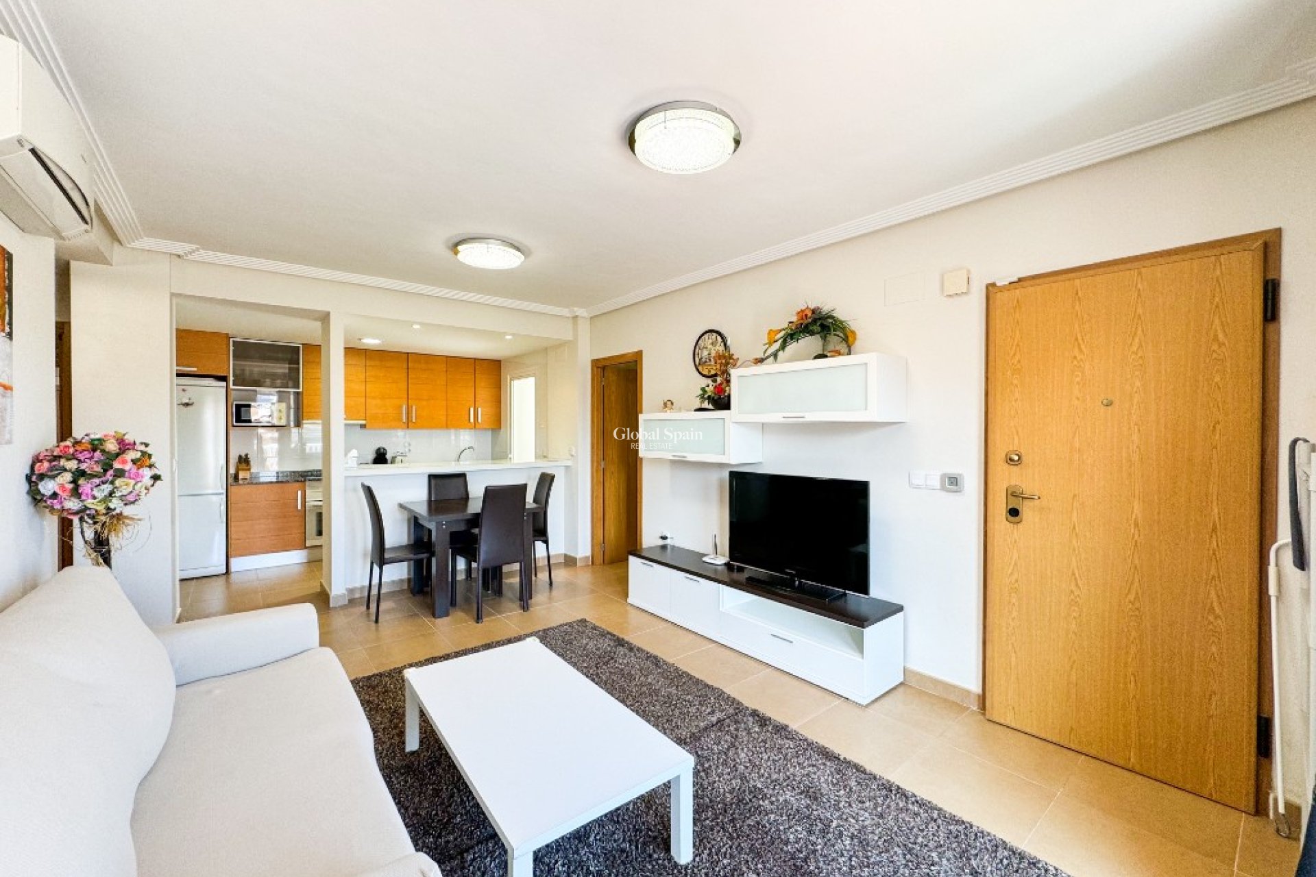 Korte termijn verhuur - Appartement -
PLAYA FLAMENCA - Zeniamar