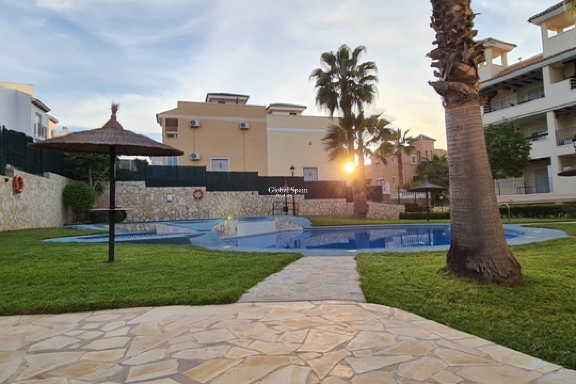 Kurzzeitmiete - WOHNUNG -
CAMPOAMOR