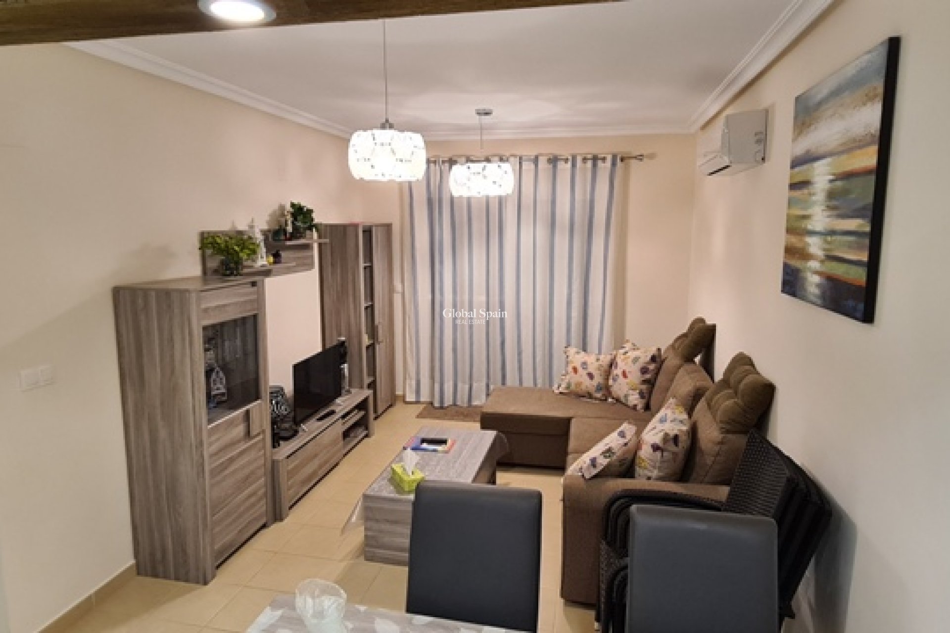 Kurzzeitmiete - WOHNUNG -
CAMPOAMOR