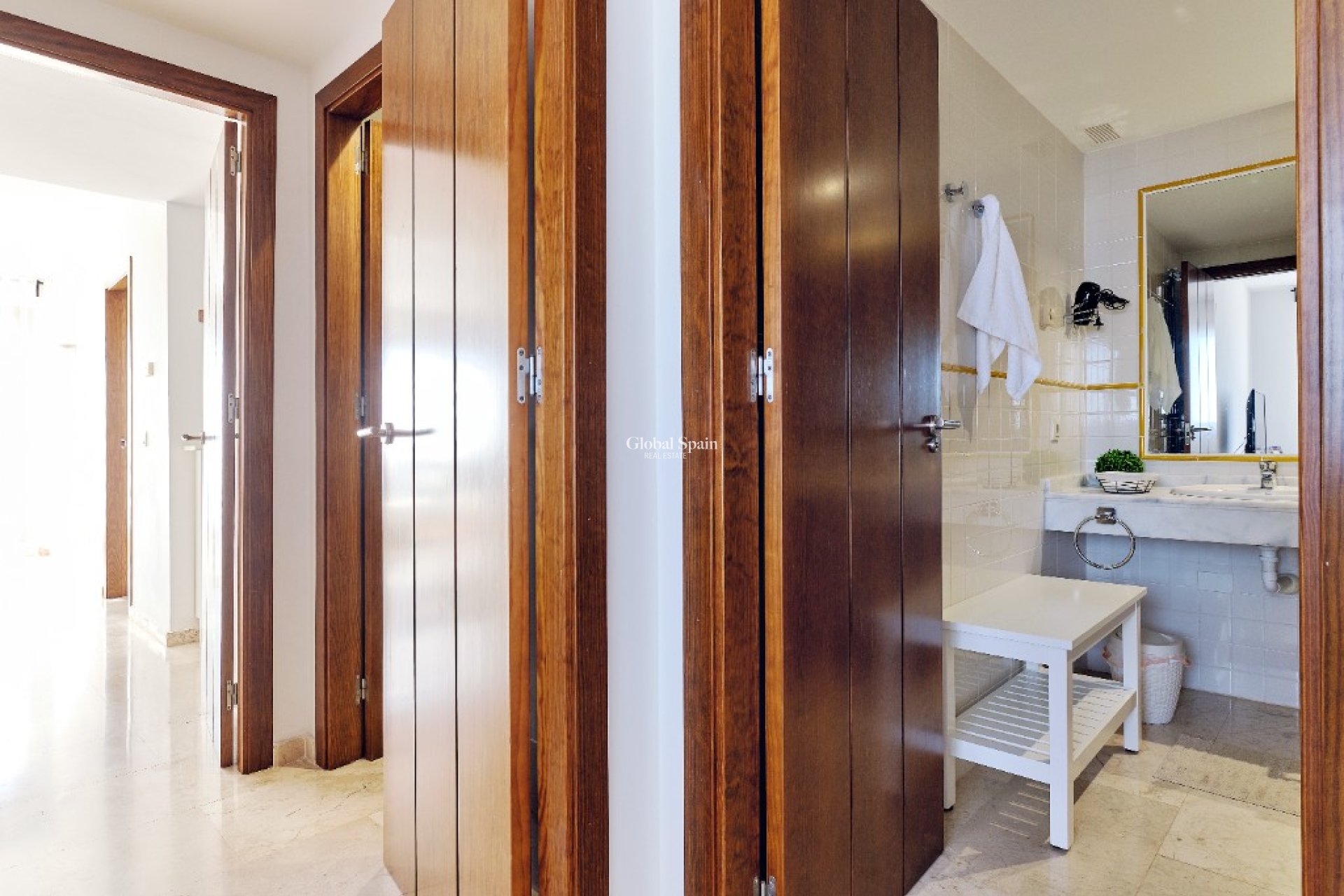 Kurzzeitmiete - Wohnung -
PUNTA PRIMA - La Entrada