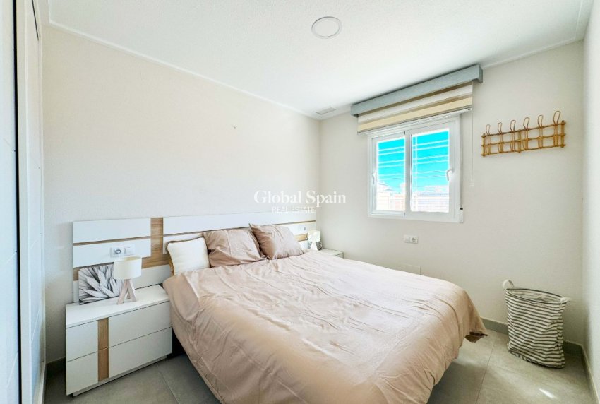 Kurzzeitmiete - Wohnung -
PUNTA PRIMA