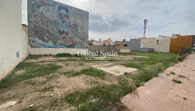 LAND - Resale - LOS ALCÁZARES -
                LOS ALCÁZARES