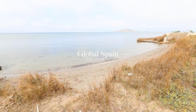 Land - Wiederverkauf - LA MANGA DEL MAR MENOR -
                LA MANGA DEL MAR MENOR