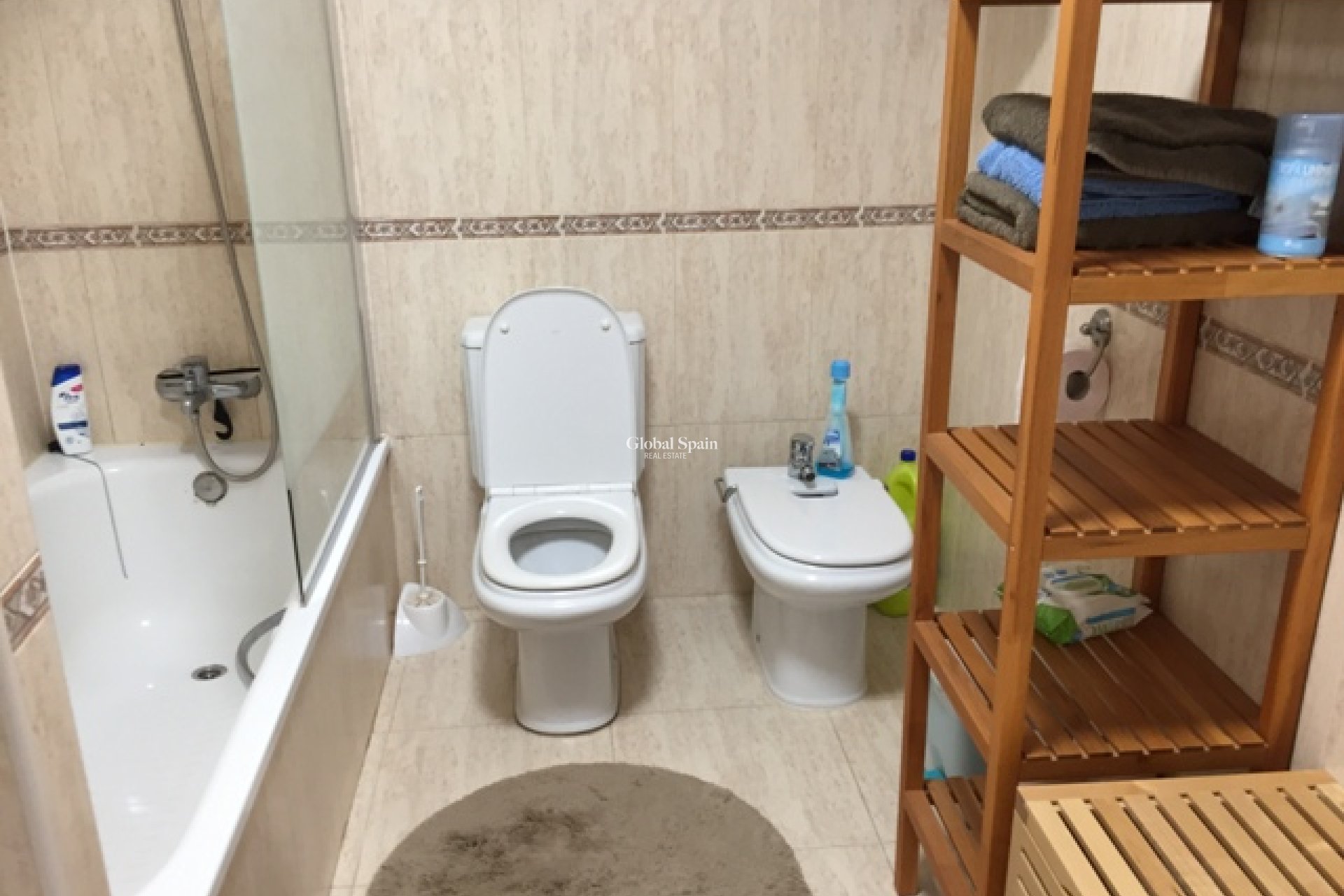 Lange termijn verhuur - APPARTEMENT -
ORIHUELA COSTA - CAMPOAMOR