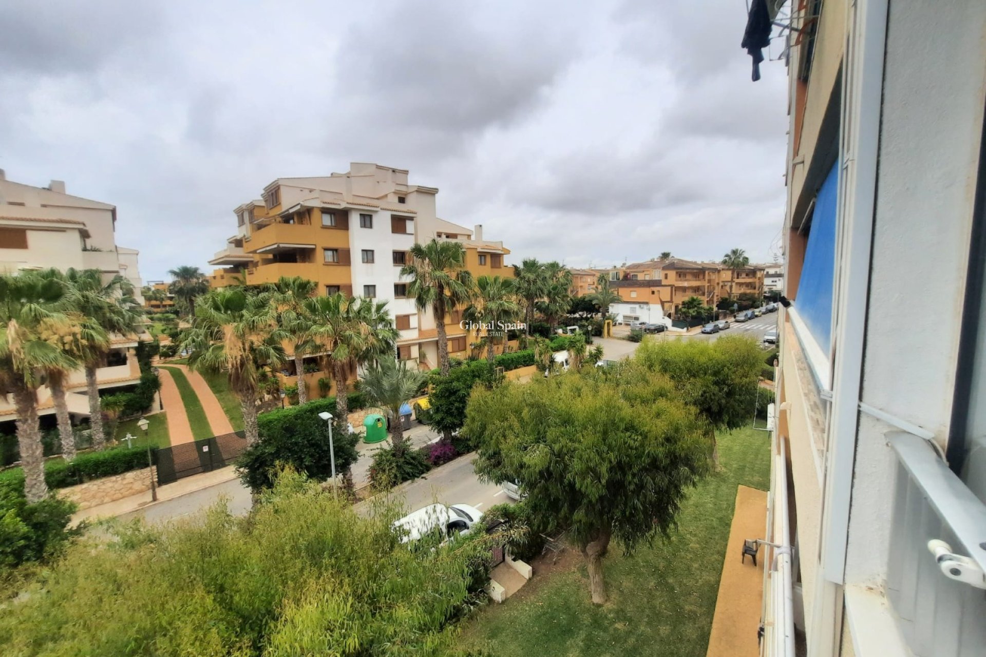 Lange termijn verhuur - APPARTEMENT -
PUNTA PRIMA - La Entrada