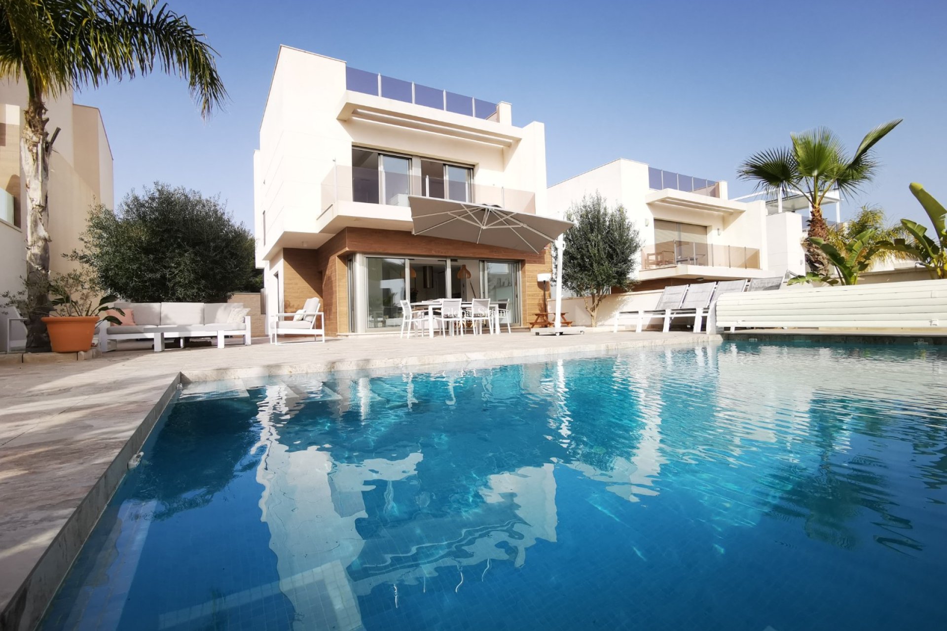 Lange termijn verhuur - VILLA -
SAN MIGUEL DE SALINAS - San Miguel Salinas