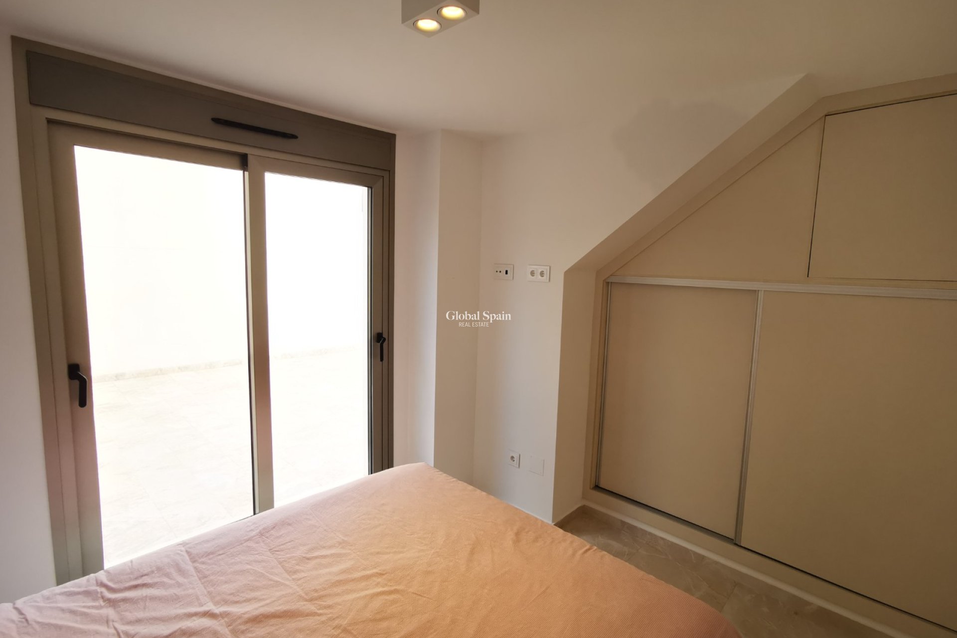 Lange termijn verhuur - VILLA -
SAN MIGUEL DE SALINAS - San Miguel Salinas