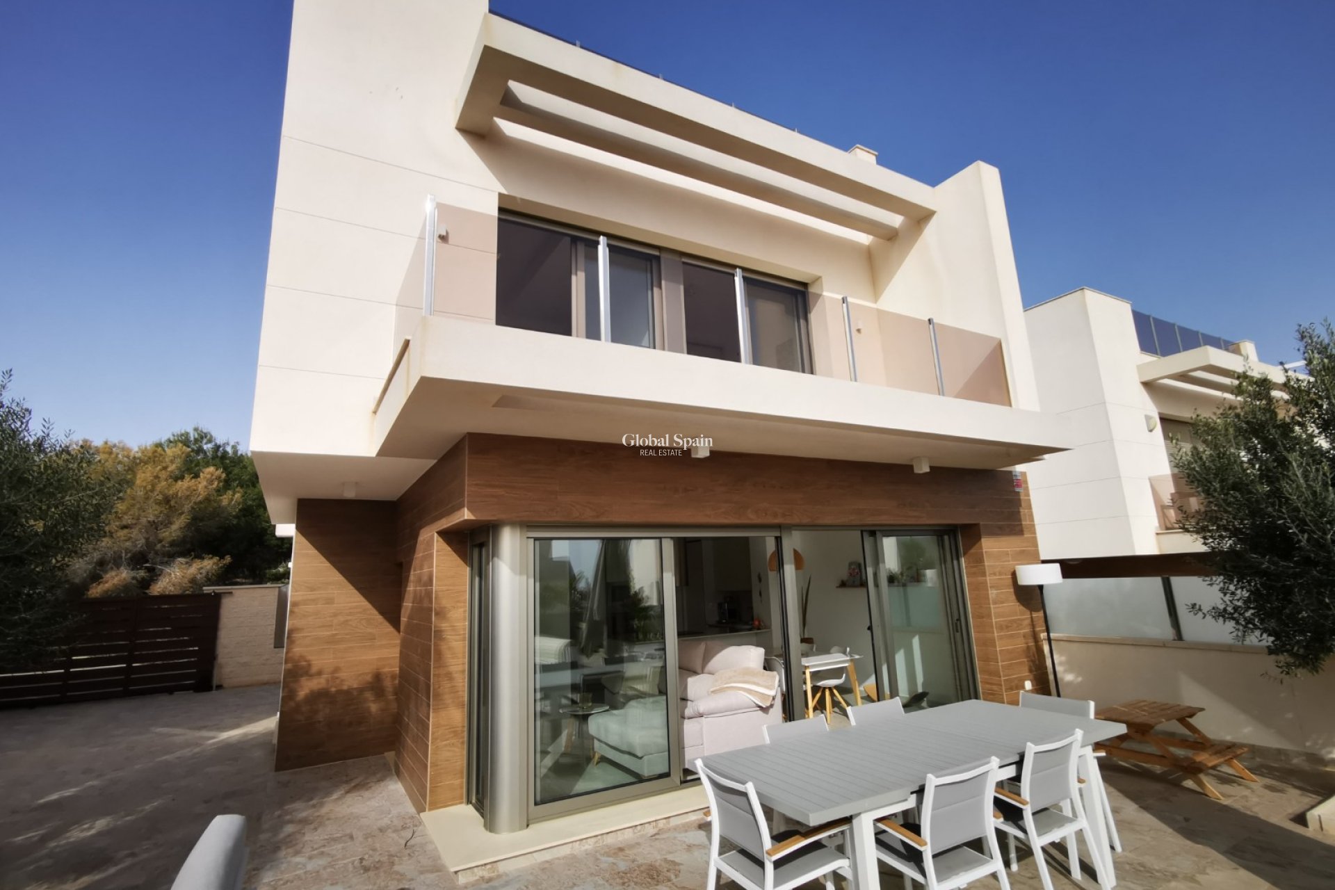 Lange termijn verhuur - VILLA -
SAN MIGUEL DE SALINAS - San Miguel Salinas