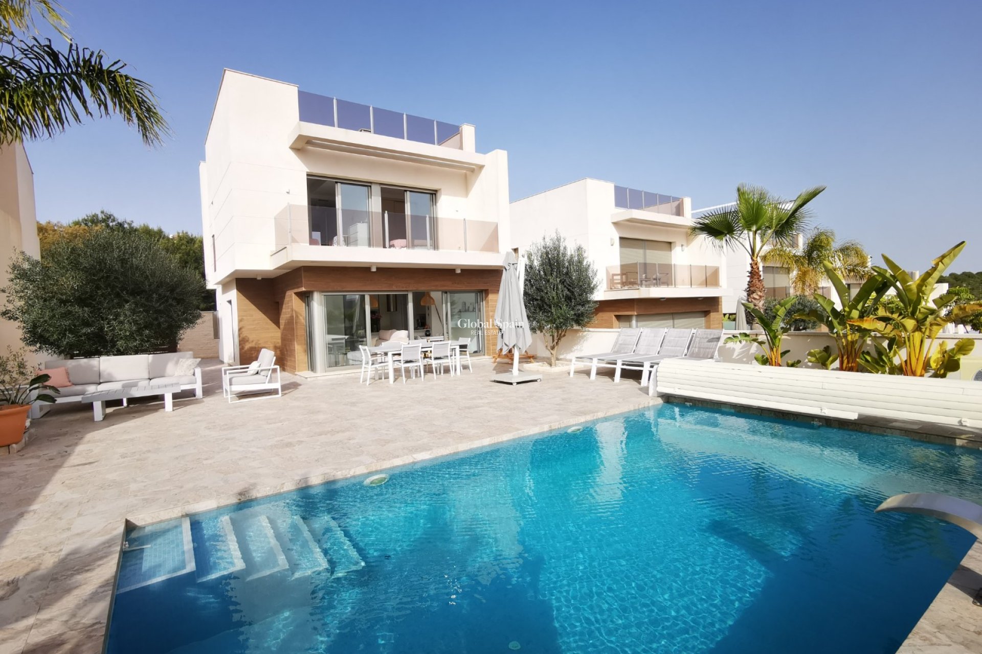 Lange termijn verhuur - VILLA -
SAN MIGUEL DE SALINAS - San Miguel Salinas