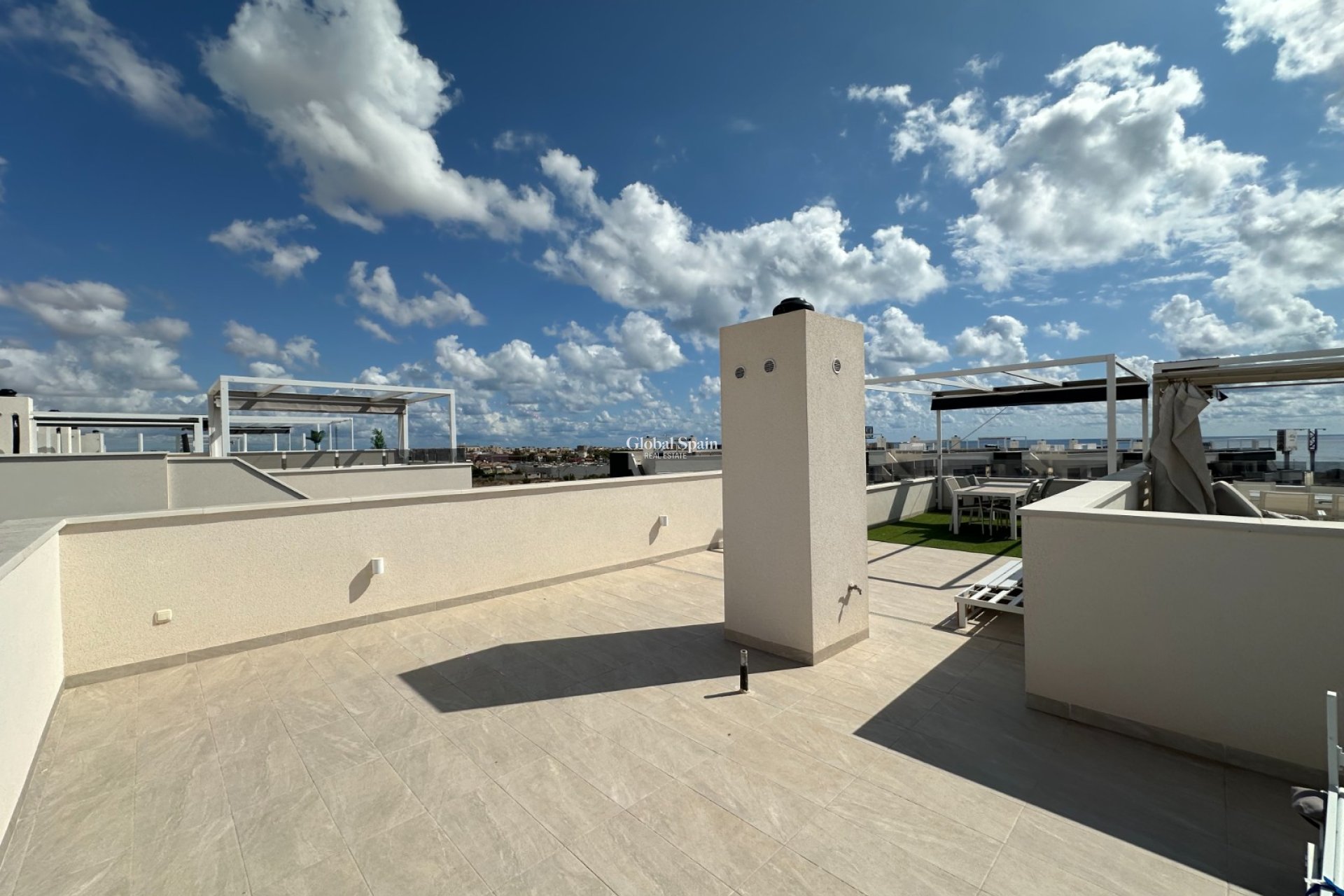 Langzeitmiete - PENTHOUSE -
ORIHUELA COSTA - Playa Flamenca