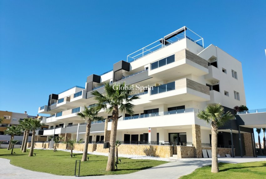 Langzeitmiete - PENTHOUSE -
ORIHUELA COSTA - Playa Flamenca