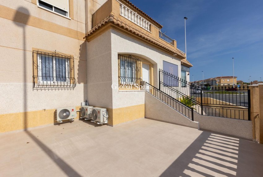 Langzeitmiete - WOHNUNG -
TORREVIEJA - Zona los Frutales