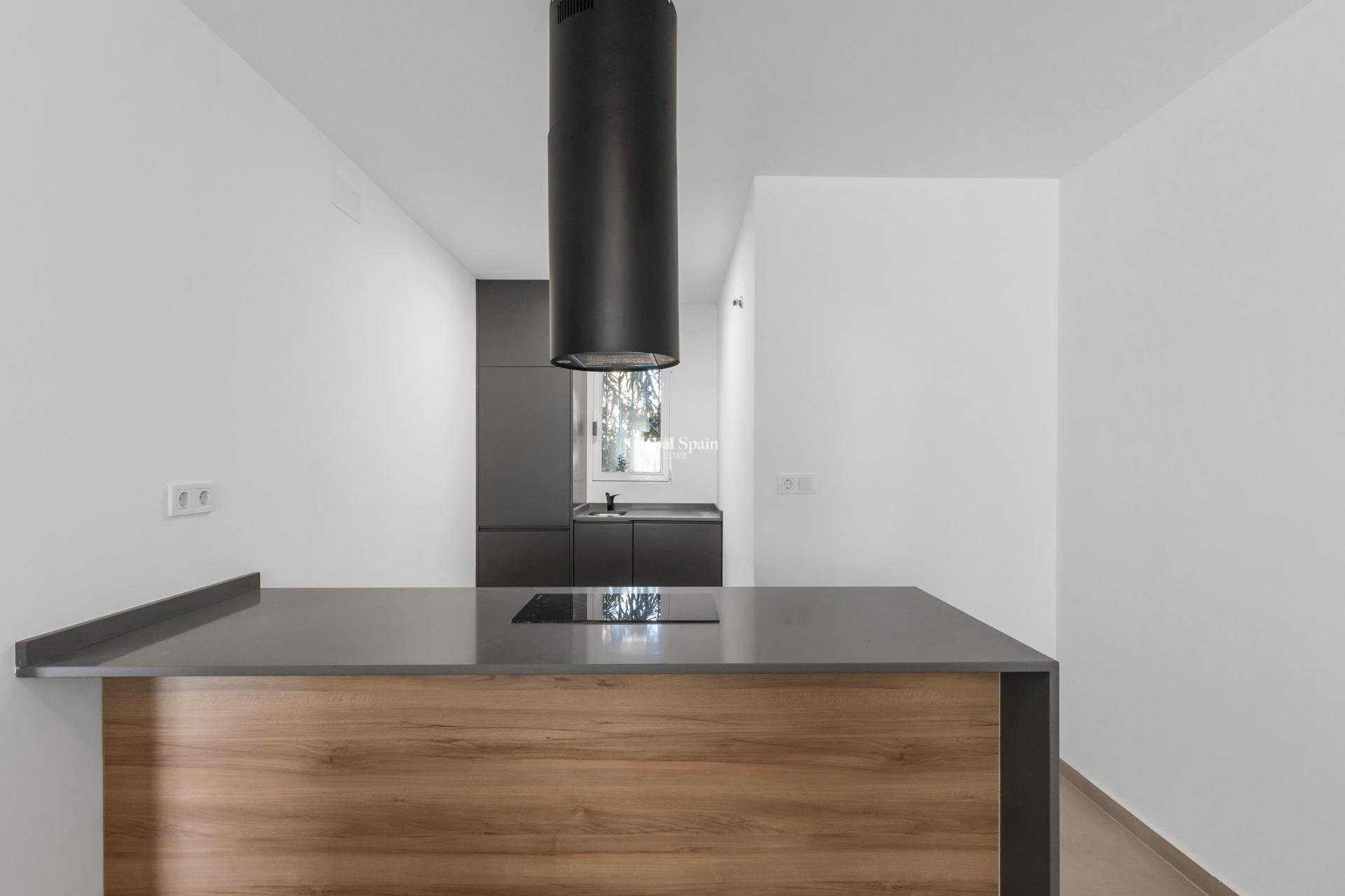 Langzeitmiete - WOHNUNG -
TORREVIEJA - Zona los Frutales