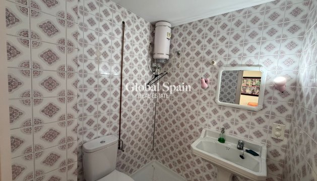 Local - Resale - Tavernes de la Valldigna -
                Pueblo