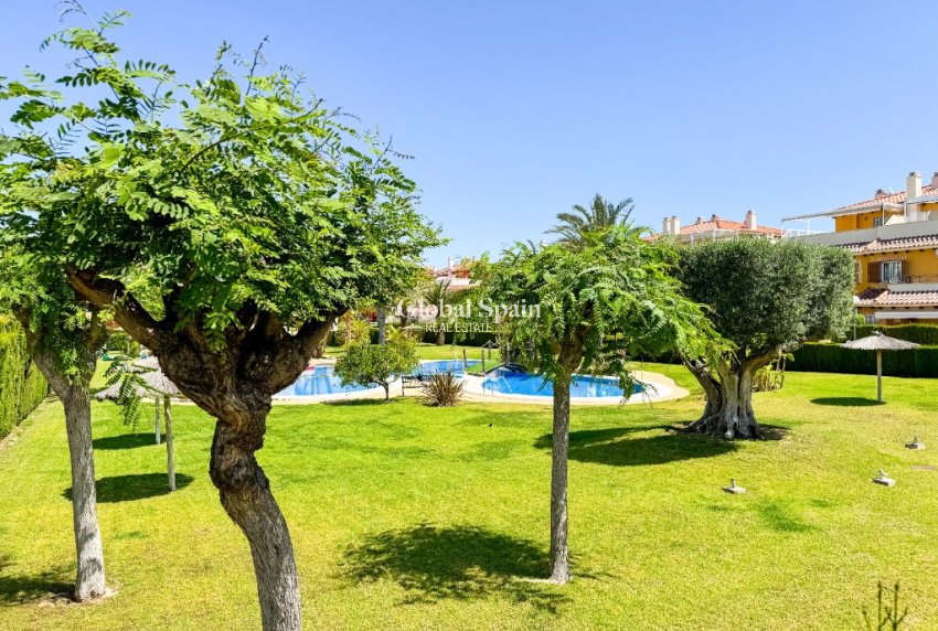 Location à court terme - Appartement -
PLAYA FLAMENCA - Zeniamar
