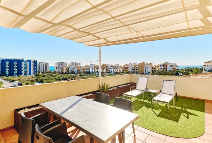 Location à court terme - Appartement -
PUNTA PRIMA - La Entrada