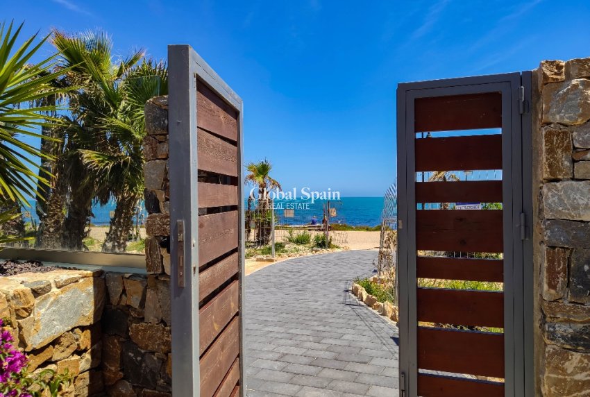 Location à court terme - Appartement -
PUNTA PRIMA - Panorama Mar