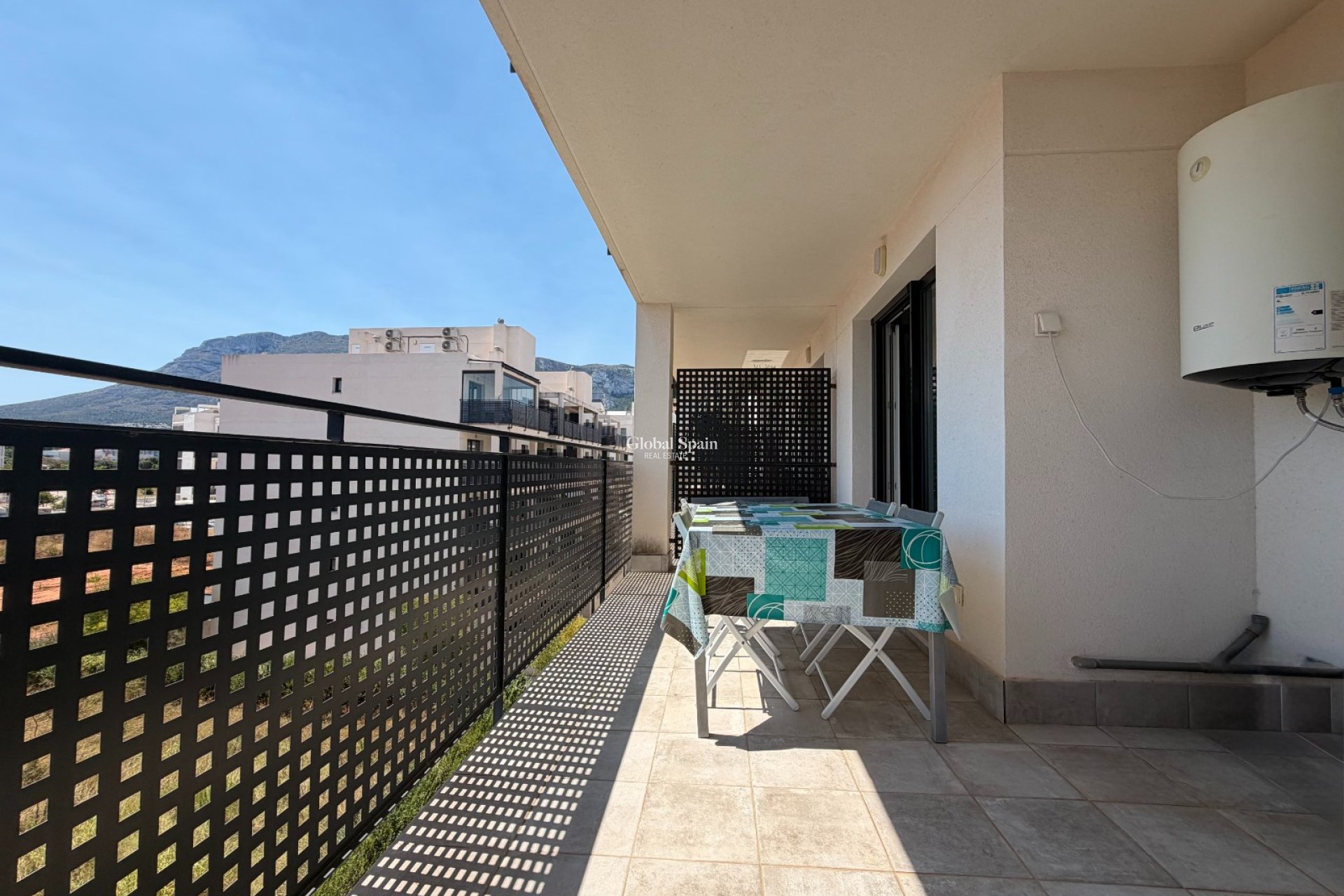 Location longue durée - APPARTEMENT -
DENIA - Port