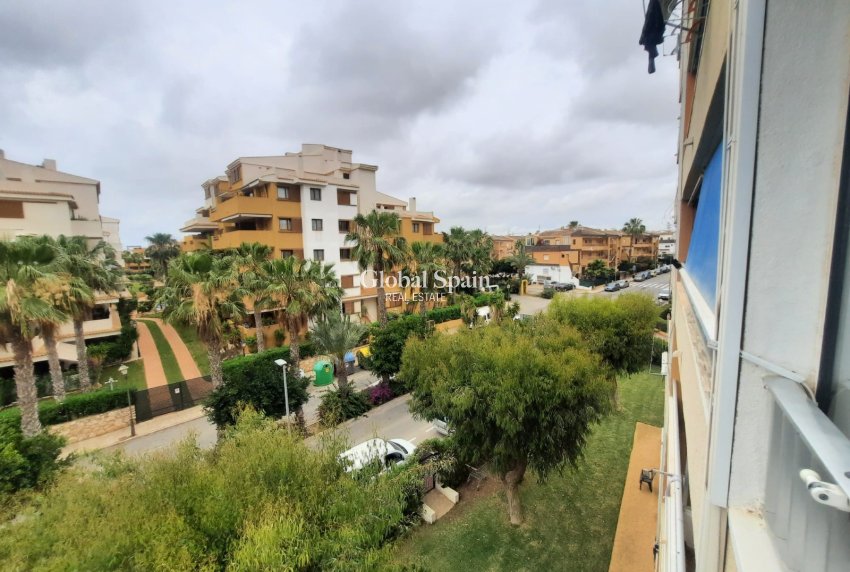 Location longue durée - APPARTEMENT -
PUNTA PRIMA - La Entrada