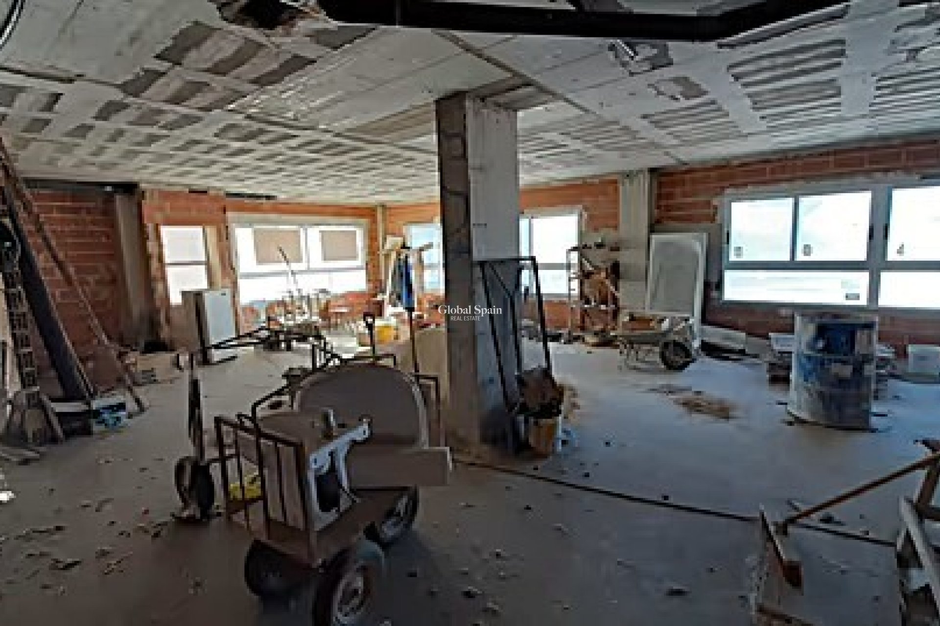 Location longue durée - Locale -
Callosa De Ensarrià