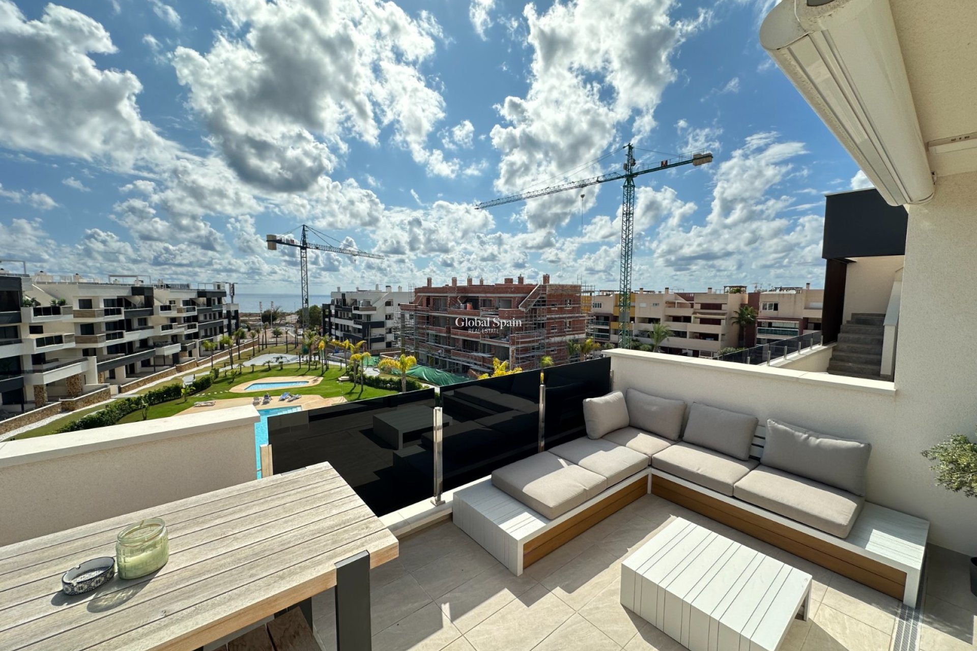 Location longue durée - Penthouse -
ORIHUELA COSTA - Playa Flamenca