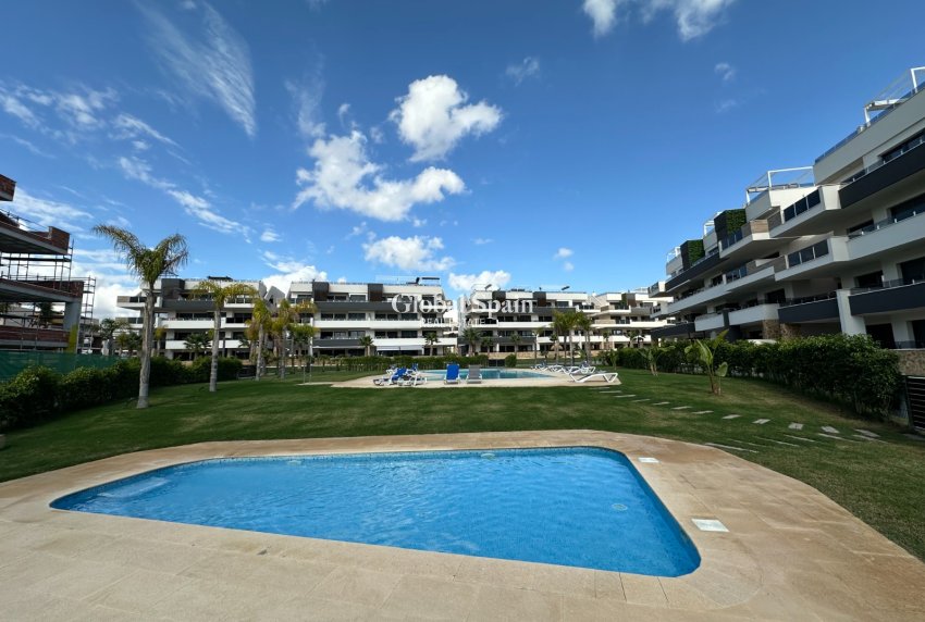 Location longue durée - Penthouse -
ORIHUELA COSTA - Playa Flamenca