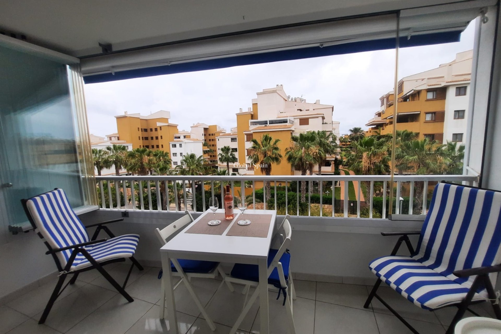 Long Term Rental - APARTMENT -
PUNTA PRIMA - La Entrada